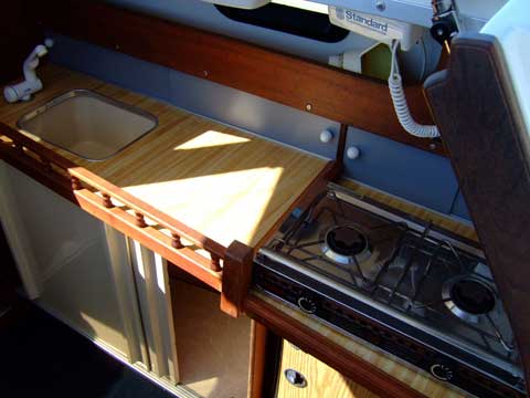 Rhodes 22, 1995 sailboat