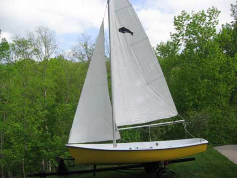 AMF Puffer 1980 sailboat