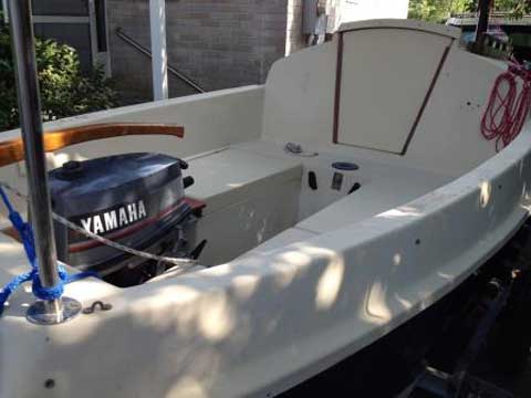 Nimble Bay Hen 21', 1984 sailboat