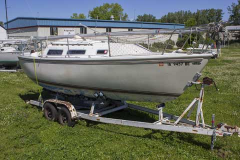 Catalina 25, 1982 sailboat