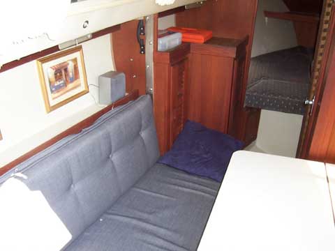 Catalina 27, 1988 sailboat