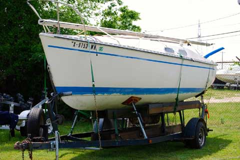 Chrysler 22, 1977 sailboat