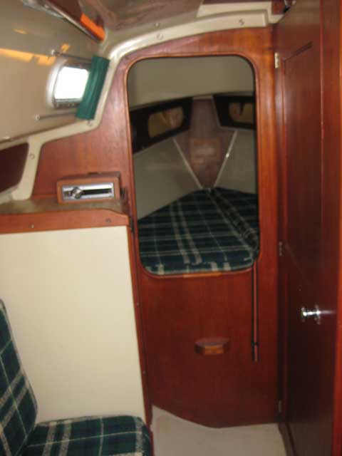 Ericson 27, 1977 sailboat