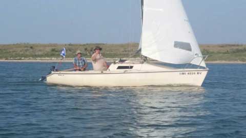 Holder 20, 1985 sailboat