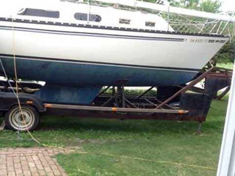 Hunter 27' Cherubini Sloop, 1979 sailboat