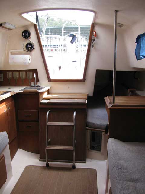 Hunter 27, 1984 sailboat
