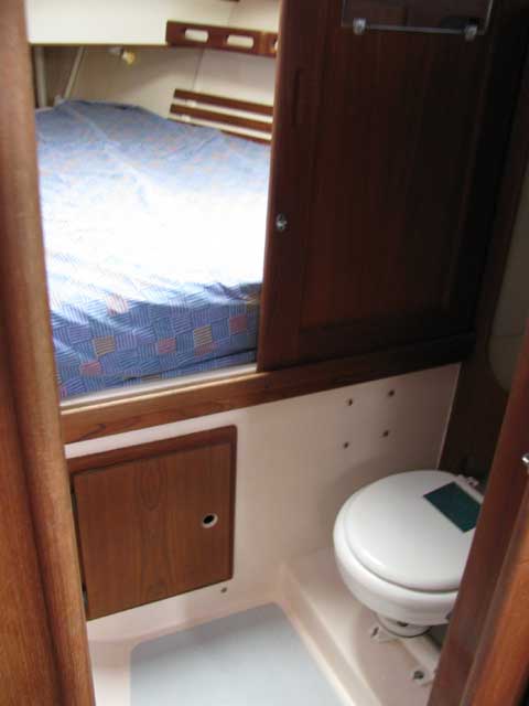 Hunter 27, 1984 sailboat