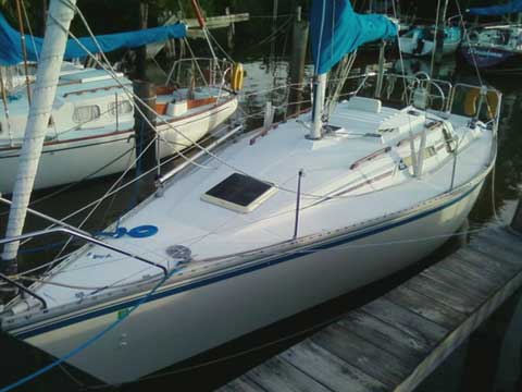 Hunter 28.5, 1985 sailboat