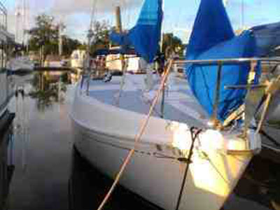 Islander 33', 1978 sailboat