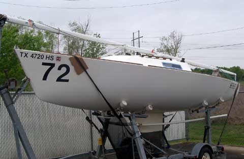J22 sailboat