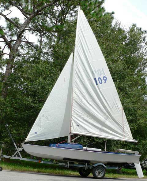 Luger Leeward 16, 1976 sailboat