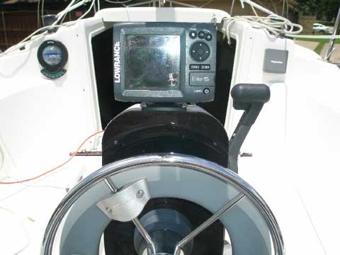 MacGregor 26M, 2011 sailboat