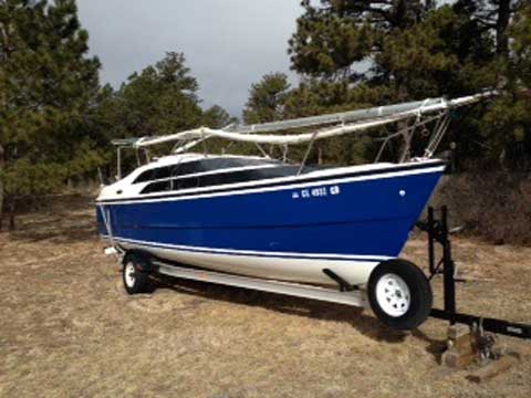 MacGregor 26M, 2010 sailboat