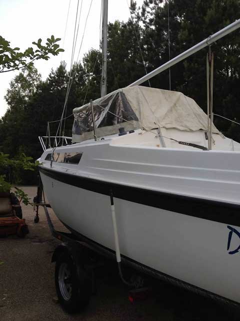 Macgregor 26S, 1995 sailboat