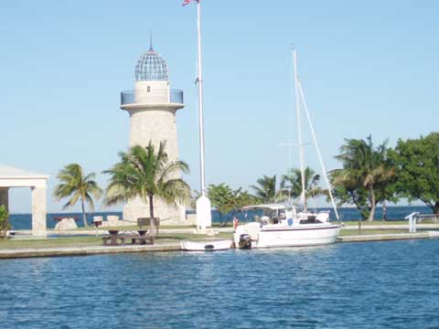MacGregor 26X, 1999 sailboat