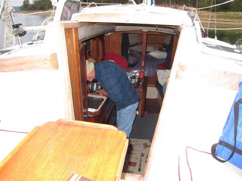 Newport 27, 1988 sailboat