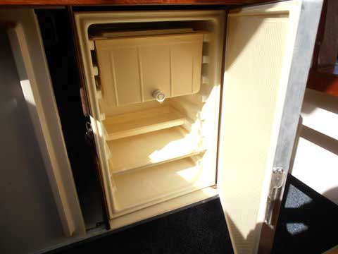 Rhodes 22, 1988 sailboat