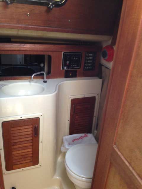 S2 27, 1985 sailboat