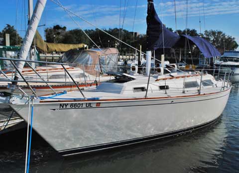 Sabre 30102 sailboat