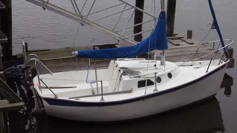 Seaward (Starboard) Slipper 17, 1983 sailboat