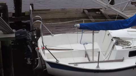 Seaward (Starboard) Slipper 17, 1983 sailboat