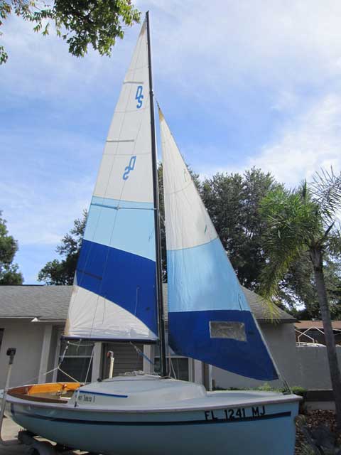 Spindrift Daysailer One, 1981 sailboat