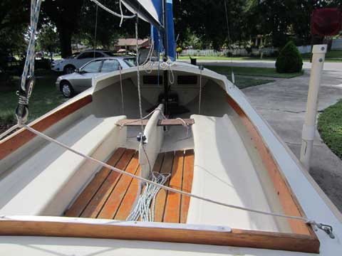 Spindrift Daysailer One, 1981 sailboat