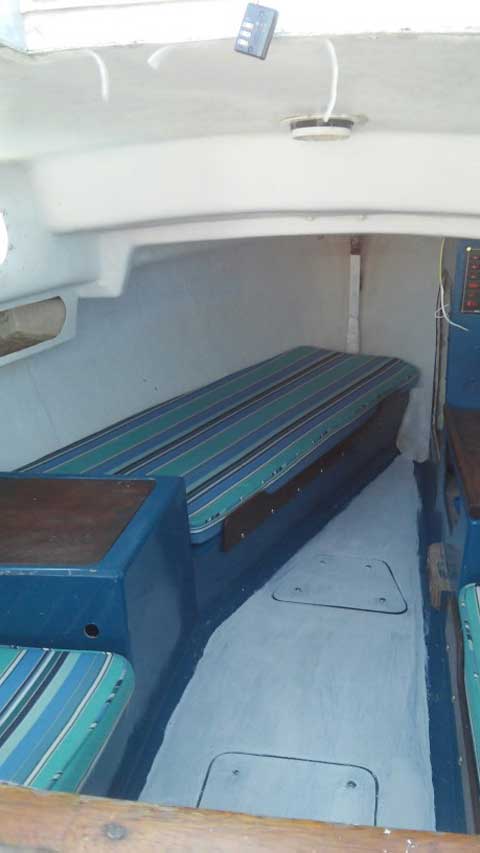 Alacrity 19', 1984 sailboat