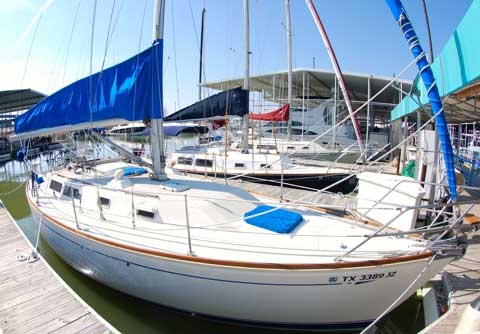 Cal 33, 1988 sailboat