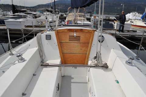 Catalina Capri 26, 1990 sailboat