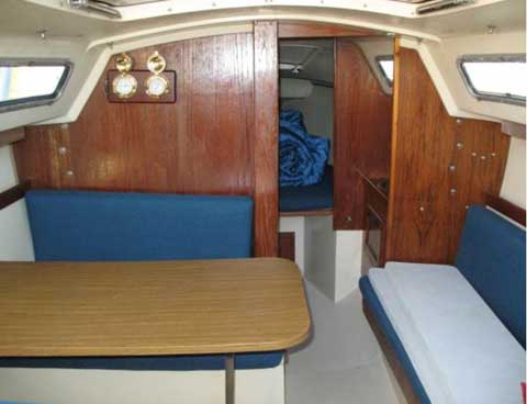 Catalina 25, 1985 sailboat