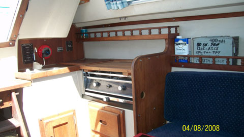 Catalina 25 Swing Keel, 1985 sailboat