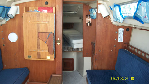 Catalina 25 Swing Keel, 1985 sailboat
