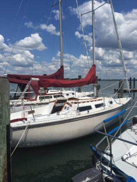 Catalina 25, 1982 sailboat