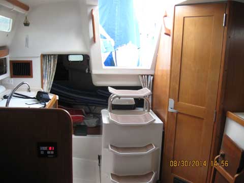 Catalina 28 Mk II, 1998 sailboat
