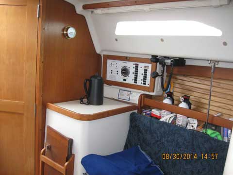 Catalina 28 Mk II, 1998 sailboat