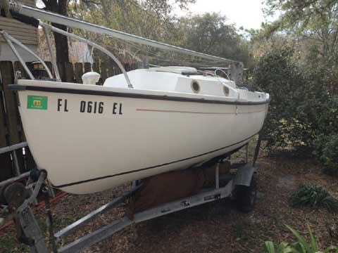 Com-Pac 16, 1982 sailboat