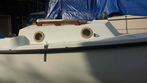 Compac 16 sailboat