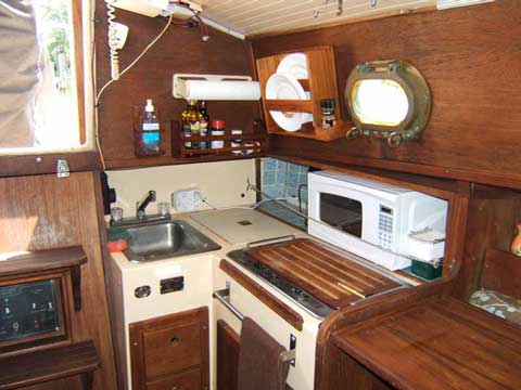 Com-Pac 27, 1986 sailboat
