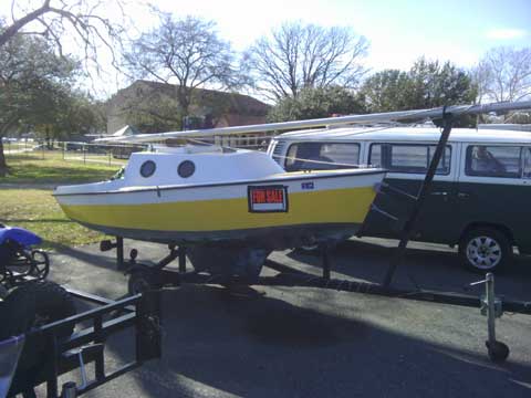 Melen Marine Guppy, 13 ft., 1975 sailboat