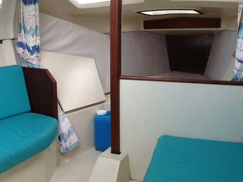 Hunter 23.5, 1993 sailboat