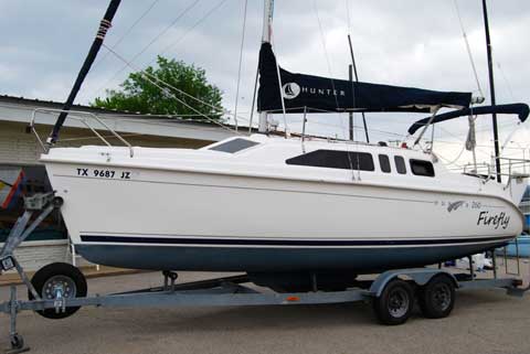 Hunter 260, 2004 sailboat