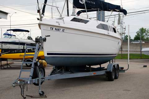 Hunter 260, 2004 sailboat