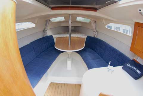 Hunter 260, 2004 sailboat
