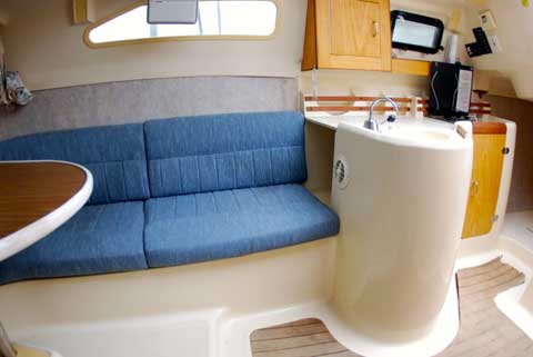 Hunter 260, 2000 sailboat