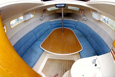 Hunter 260, 2000 sailboat