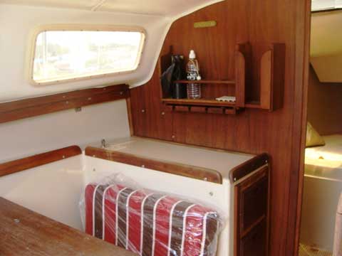 Laguna 26, 1982 sailboat