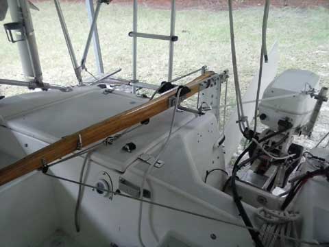 Macgregor 26D, 1988 sailboat