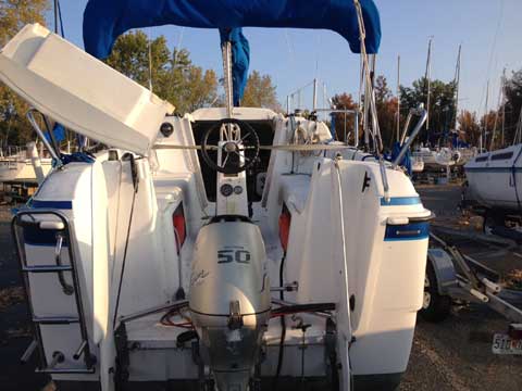 Macgregor 26X, 1996 sailboat