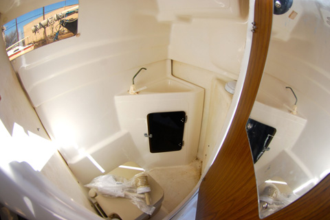 MacGregor 26X, 2001 sailboat